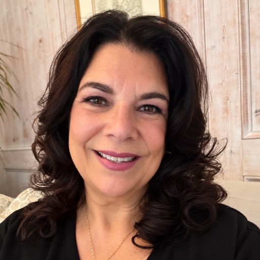 Liz Robbins