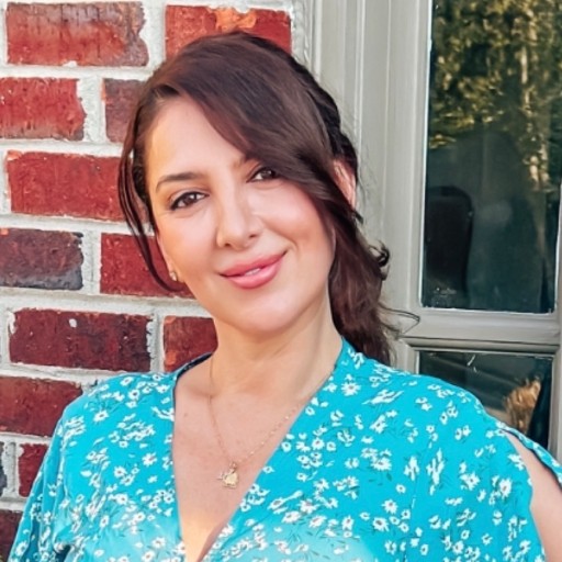 Mahsa Crum